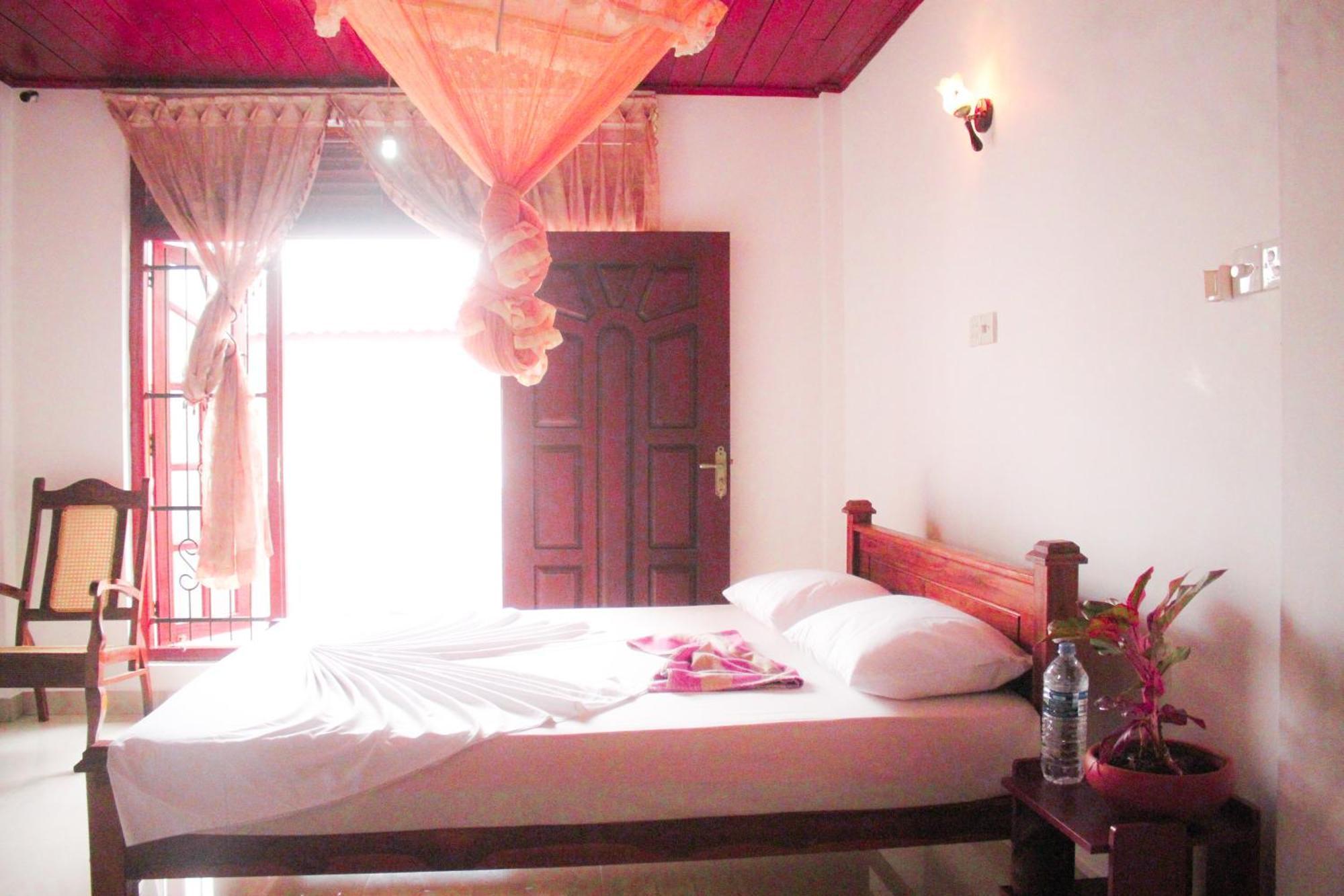 Golden Town Hostel Tangalle Luaran gambar