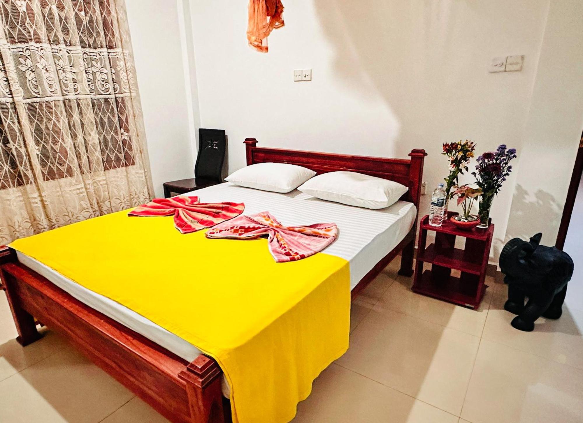 Golden Town Hostel Tangalle Luaran gambar